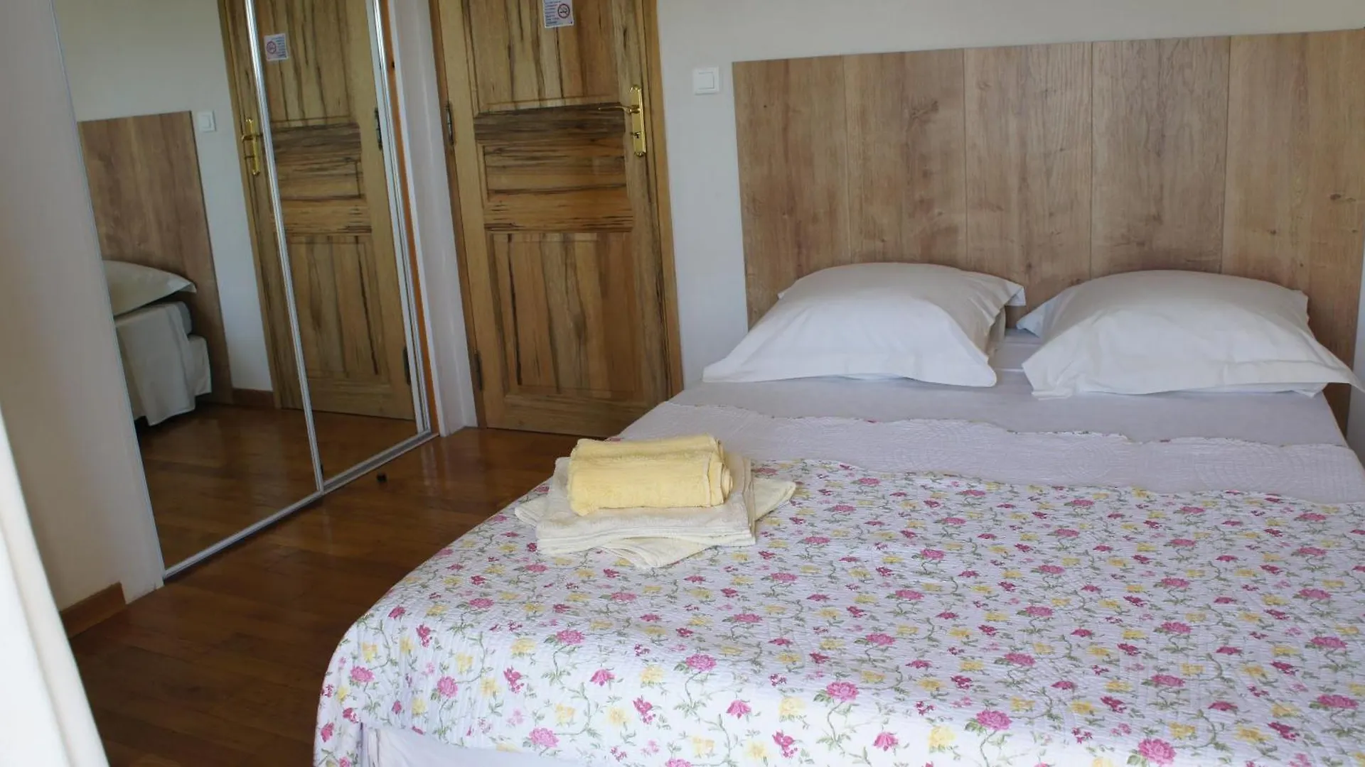 Chambre D'Hotes Ananda Sisteron Guest house